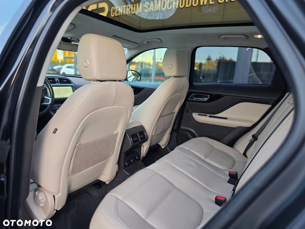 Jaguar F-Pace 2.0 i4D AWD Prestige - 26