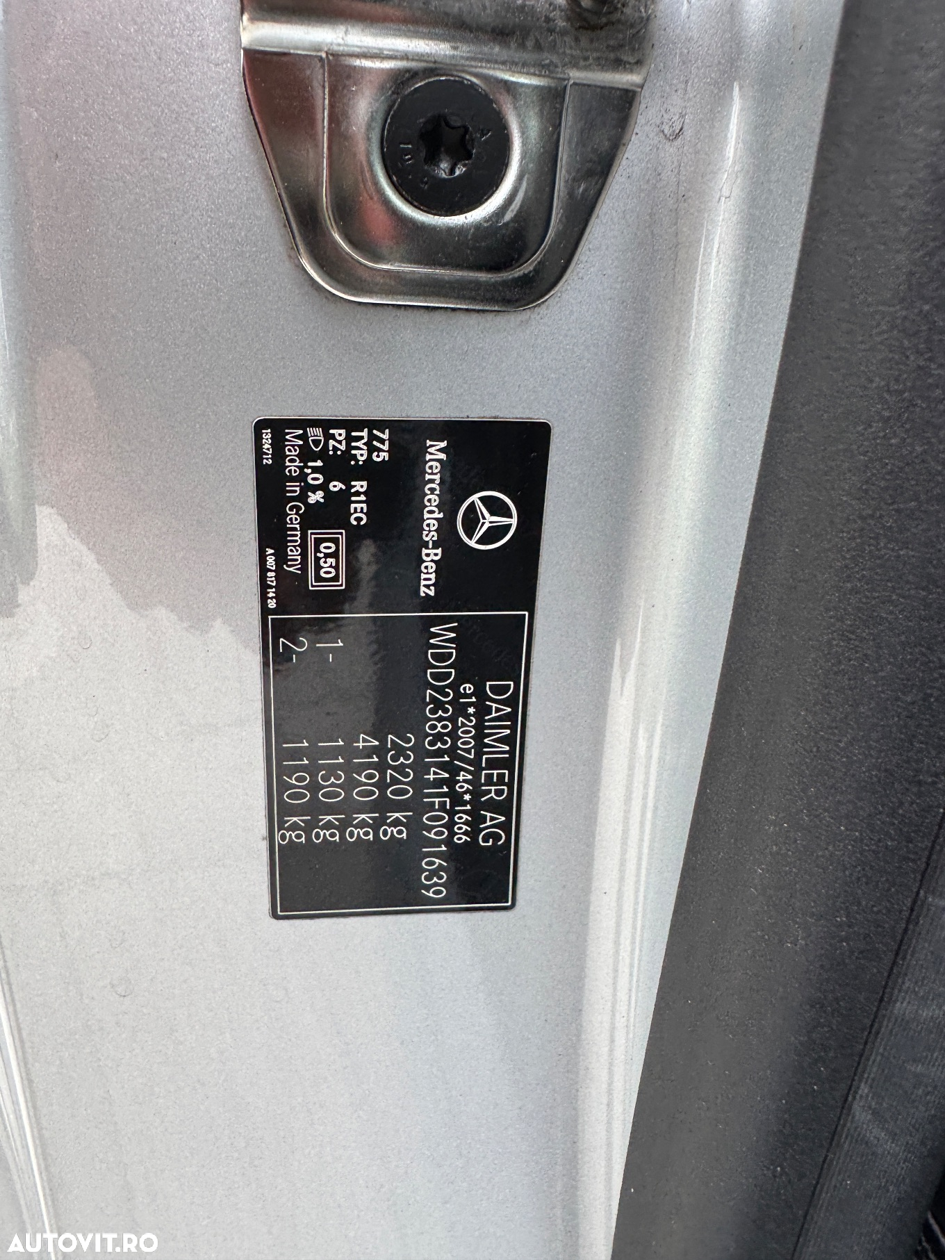 Mercedes-Benz E 220 d Coupe 9G-TRONIC AMG Line - 11