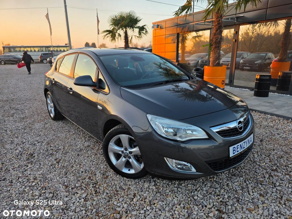 Opel Astra - 16