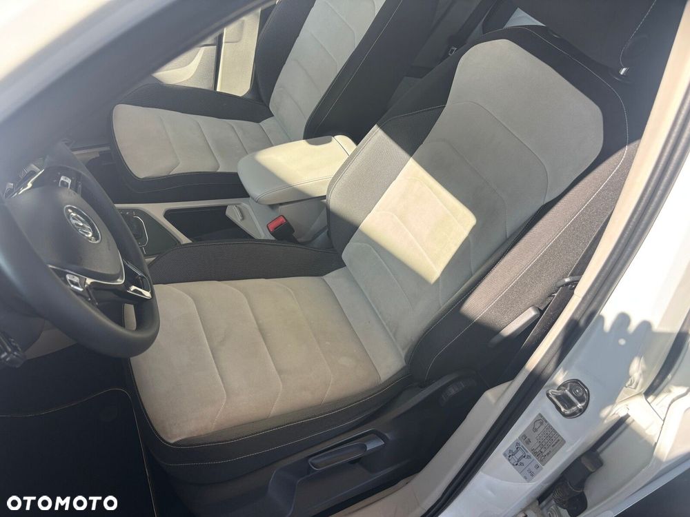 Volkswagen Tiguan - 10