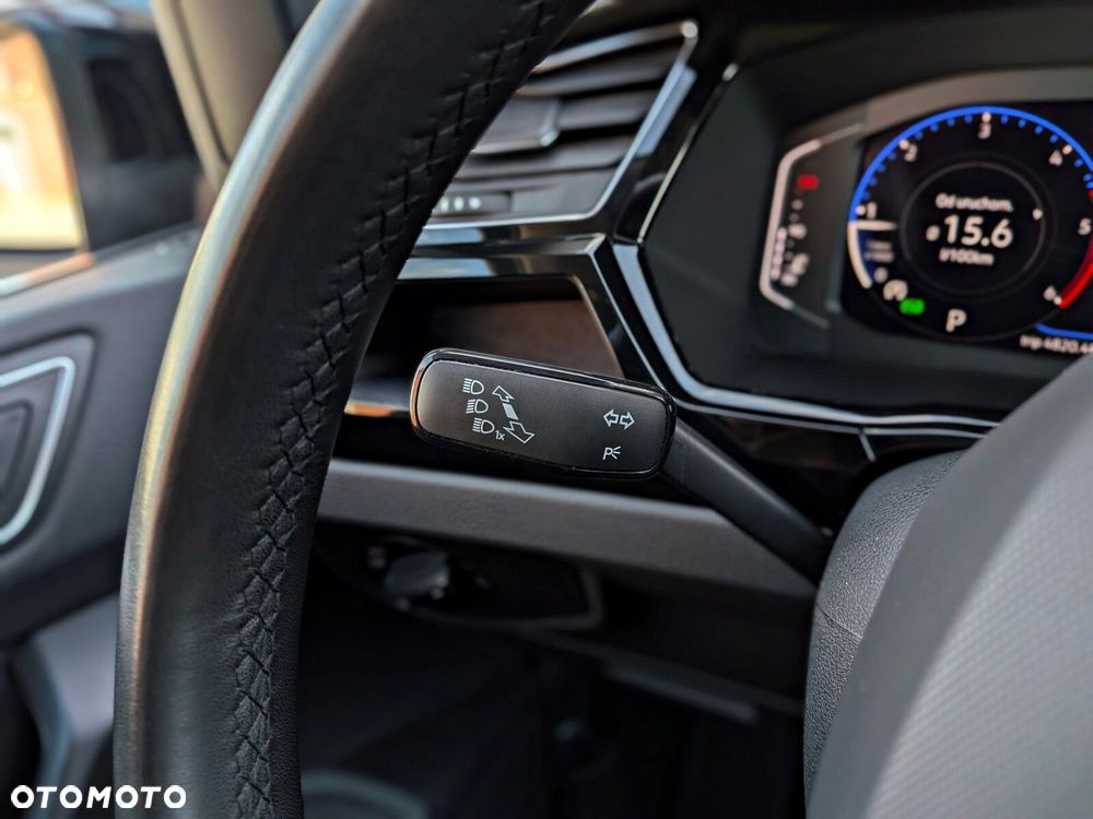 Volkswagen Touran 2.0 TDI BMT Highline DSG - 23