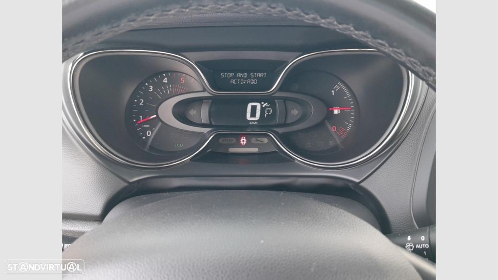 Renault Captur - 19