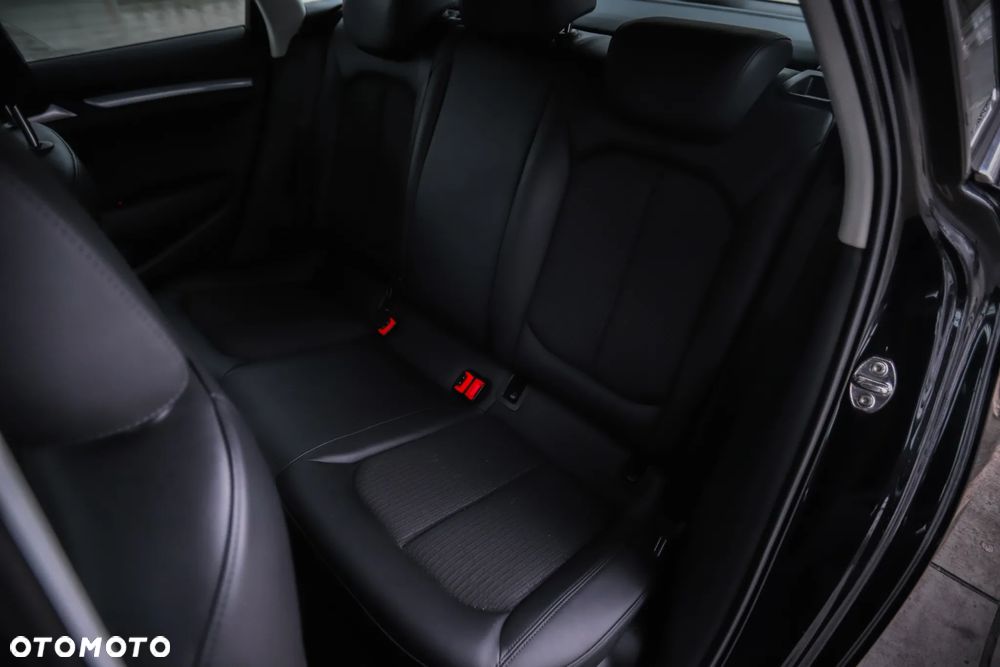 Audi A3 Sportback 1.6 TDI Ambiente - 11