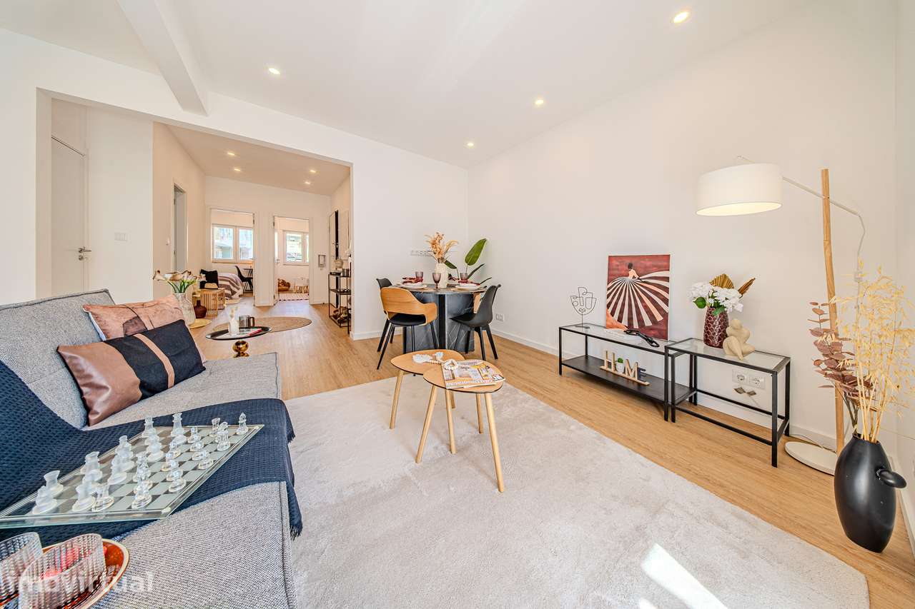 Apartamento T2 Remodelado com Varanda — Cacém (a 4 min da estação) - Grande imagem: 3/19