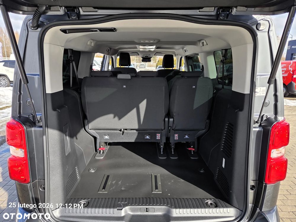 Peugeot Traveller 2.2 BlueHDi Long Business EAT8 - 16