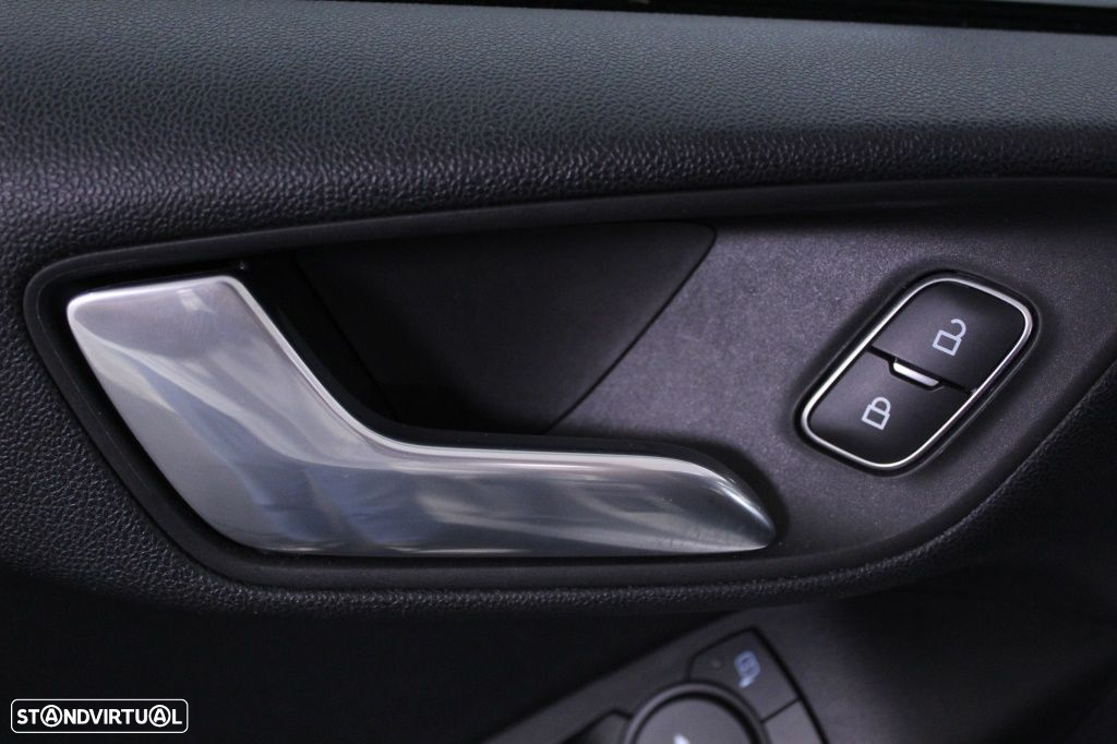 Ford Fiesta 1.0 EcoBoost ST-Line - 21