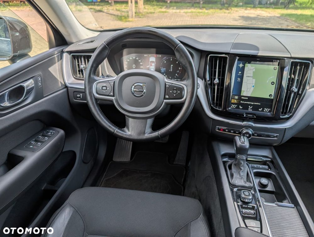 Volvo XC 60 D4 AWD Momentum - 12