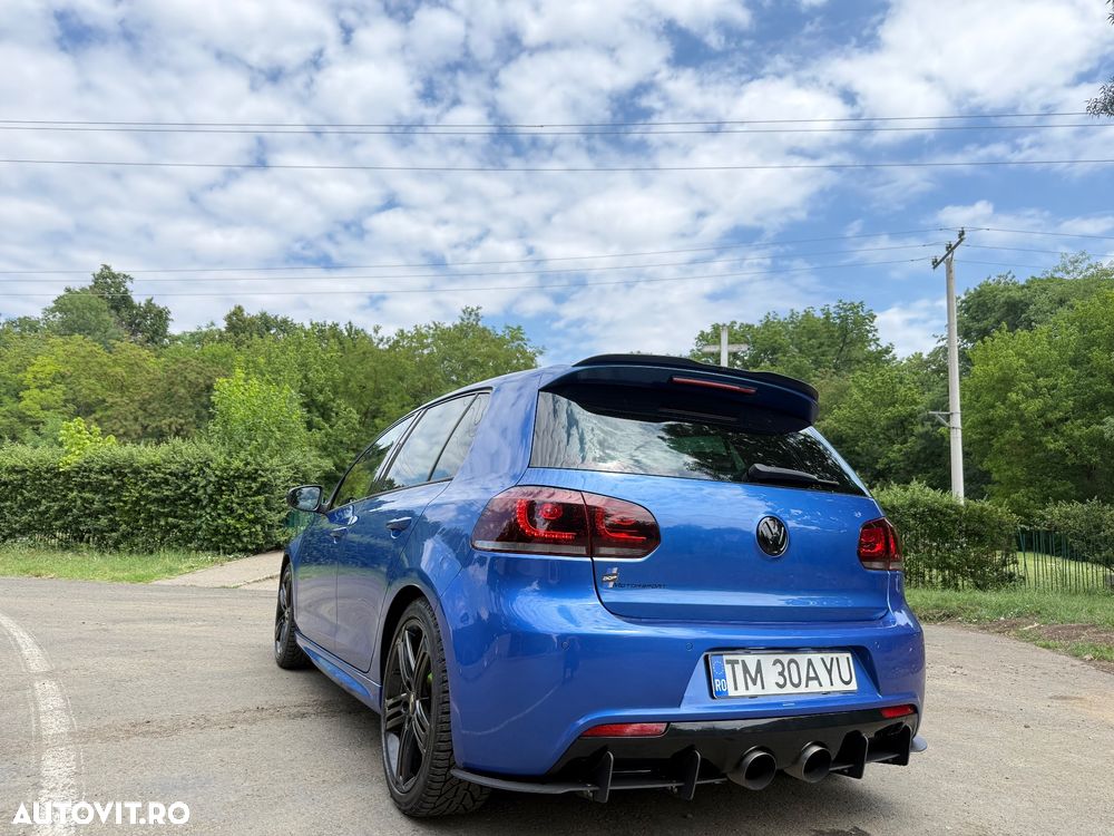 Volkswagen Golf - 2