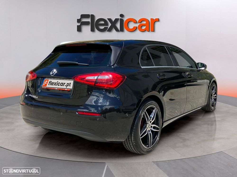 Mercedes-Benz A 180 d Style Aut. — fotografia 8