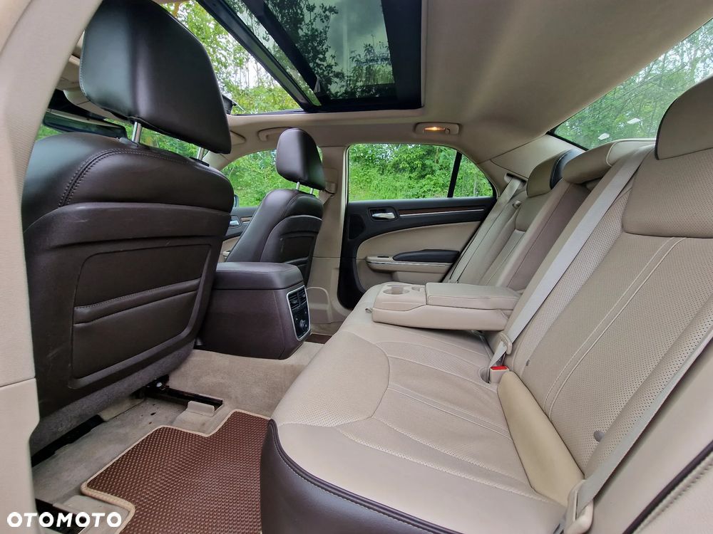 Lancia Thema 3.6 Executive - 36