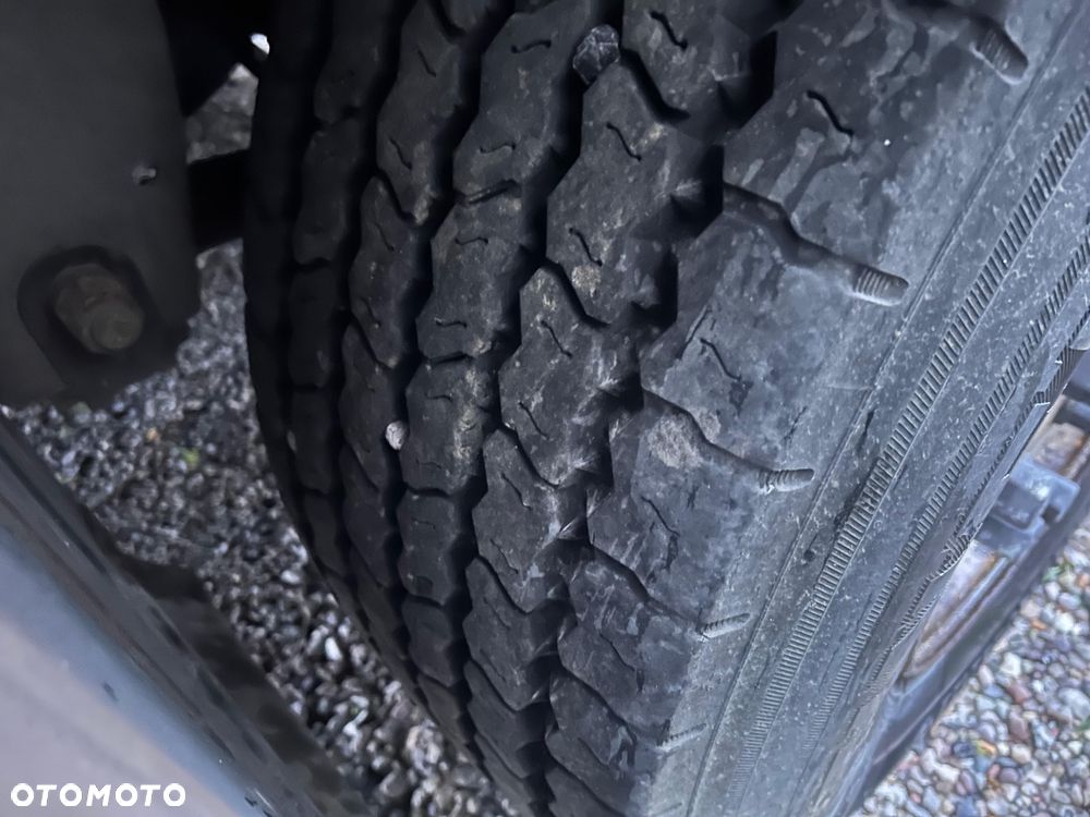 Schmitz Cargobull SKO 24/L Opony 70-80% - 20