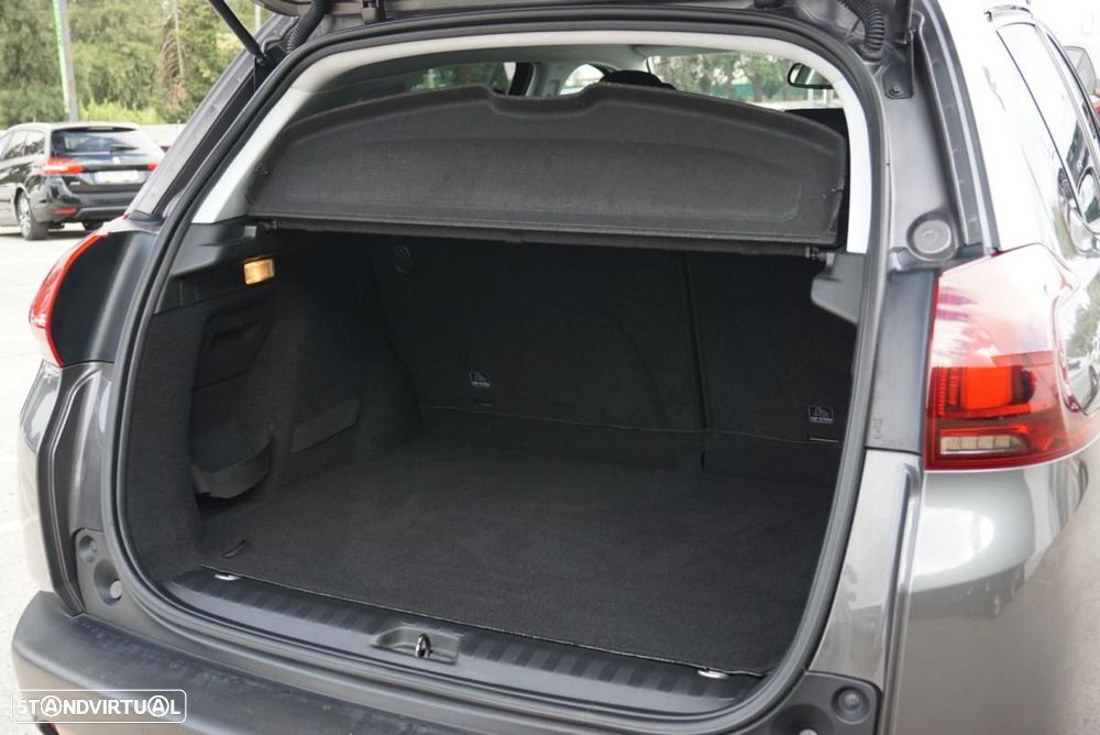 Peugeot 2008 1.6 BlueHDi Allure - 9
