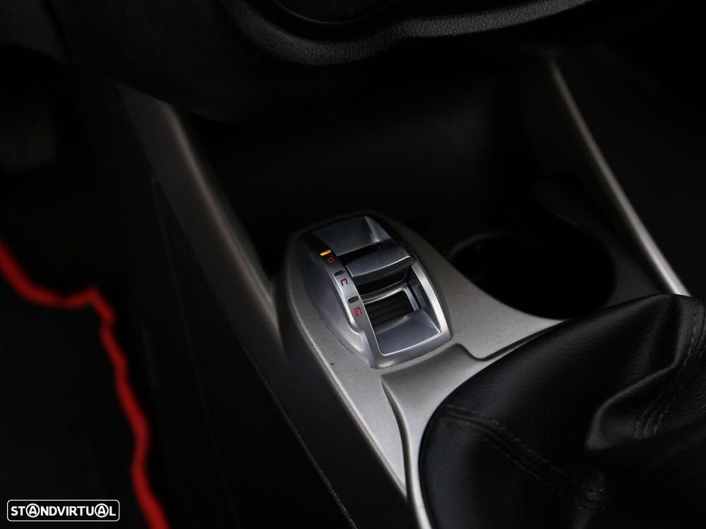Alfa Romeo MiTo - 11