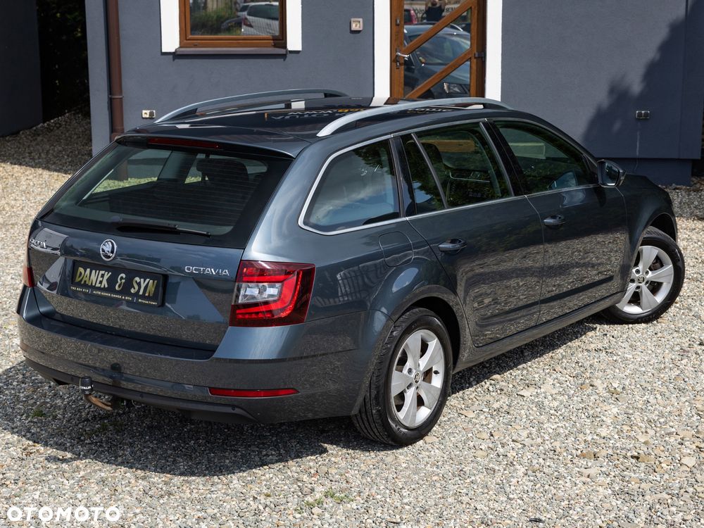 Skoda Octavia 2.0 TSI DSG Ambition - 4