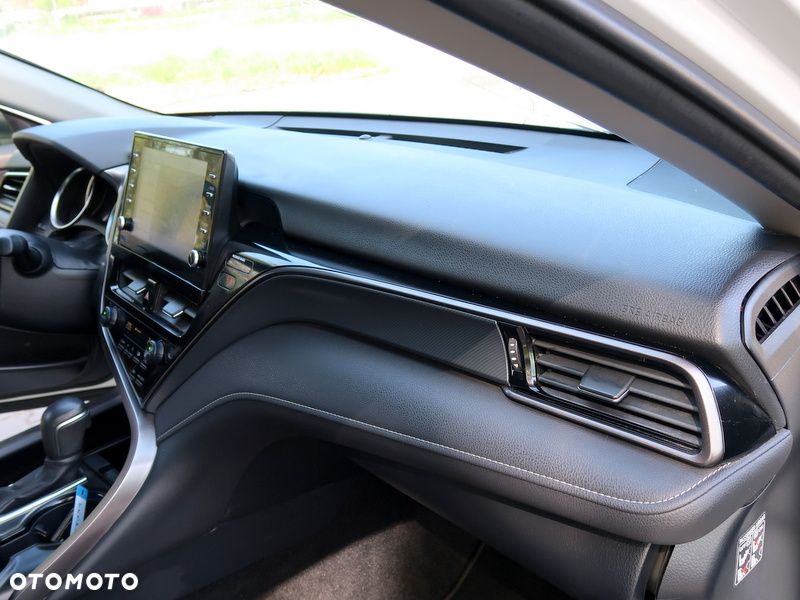Toyota Camry 2.5 Hybrid Prestige CVT - 24