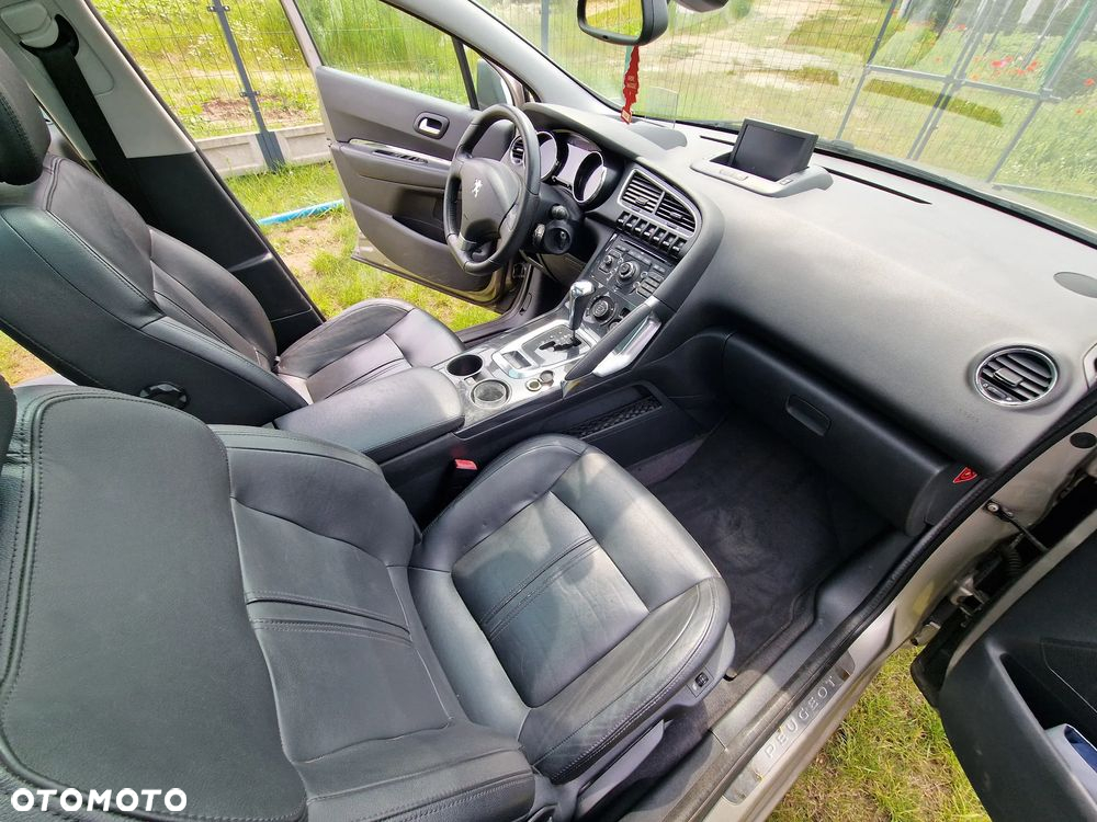Peugeot 3008 2.0 HDi Premium - 11