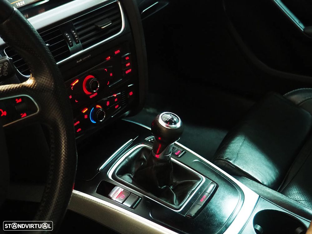 Audi A4 Avant 2.0 TDi S-line - 23