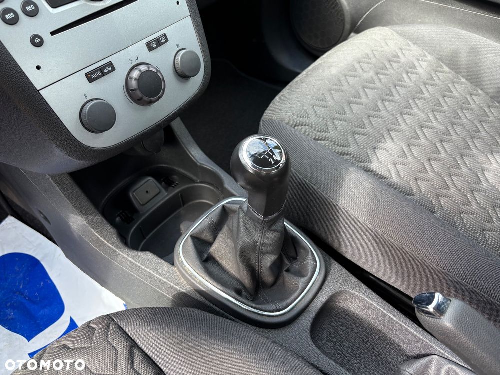 Opel Corsa 1.2 16V EcoFLEX Active - 19