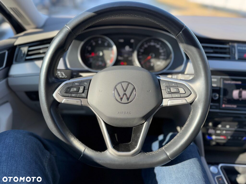 Volkswagen Passat 1.5 TSI EVO Elegance - 20