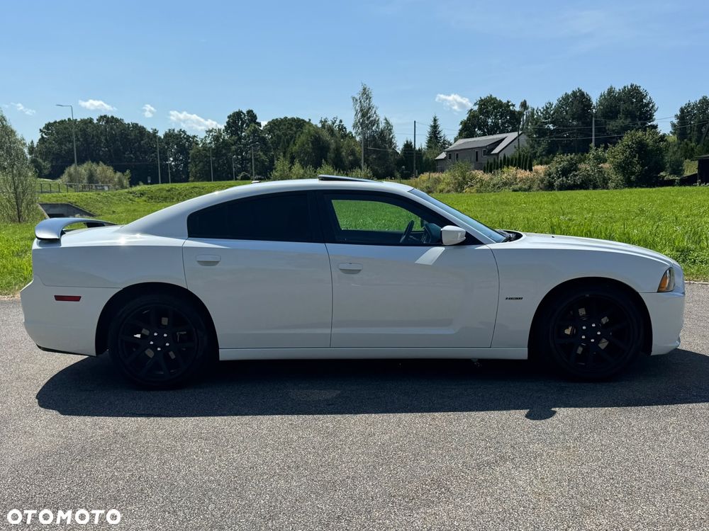 Dodge Charger - 9