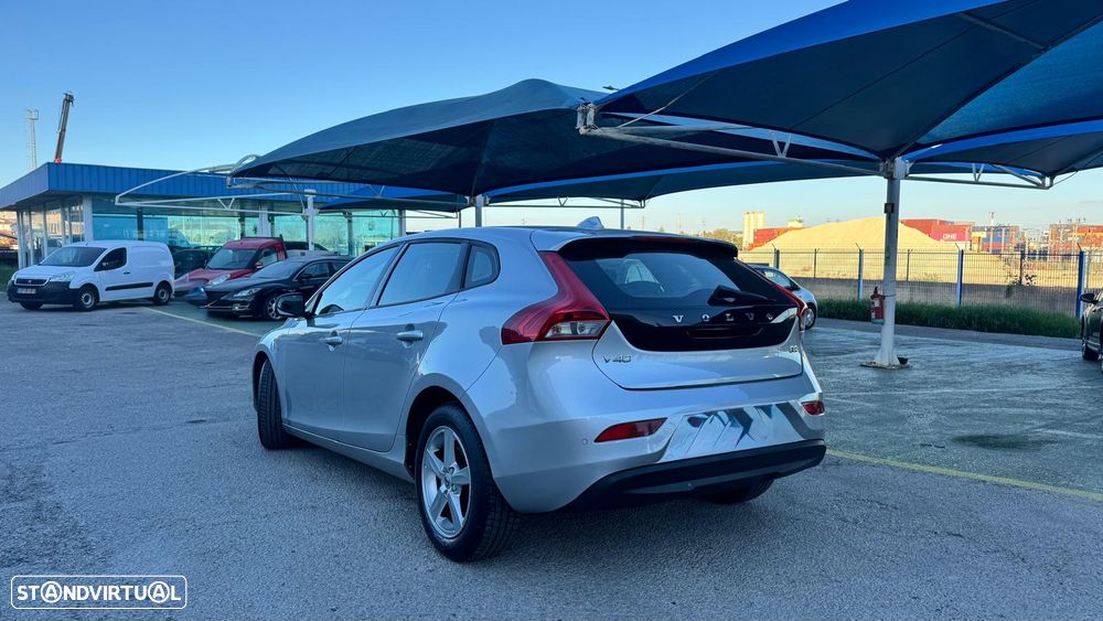 Volvo V40 2.0 D2 Kinetic Eco - 9