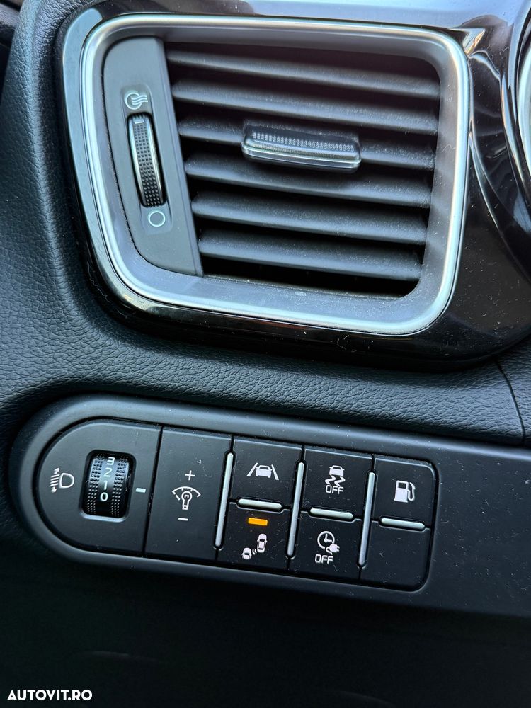 Kia Ceed 1.6 GDI DCT OPF Spirit - 12