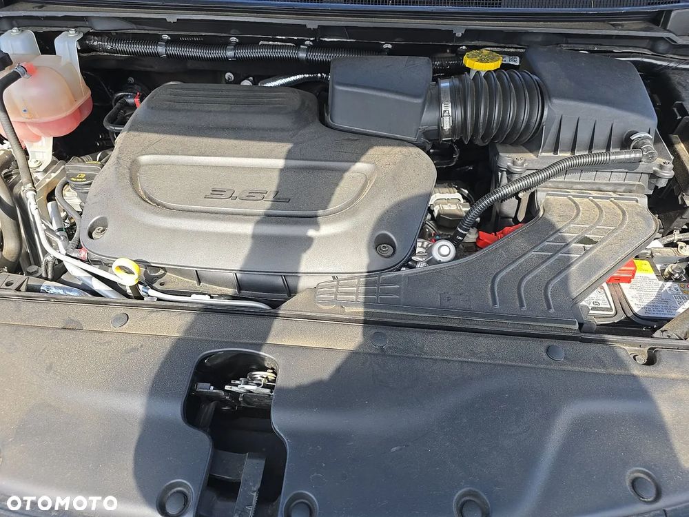 Chrysler Pacifica - 13