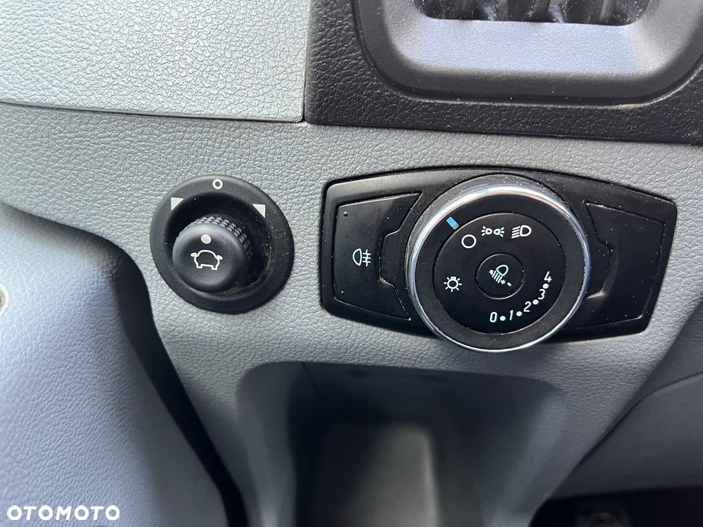 Ford Transit - 15