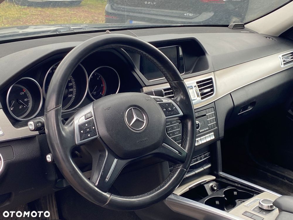 Mercedes-Benz Klasa E 220 CDI 7G-TRONIC Elegance - 11