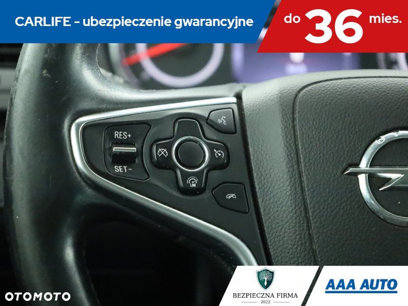 Opel Insignia - 18