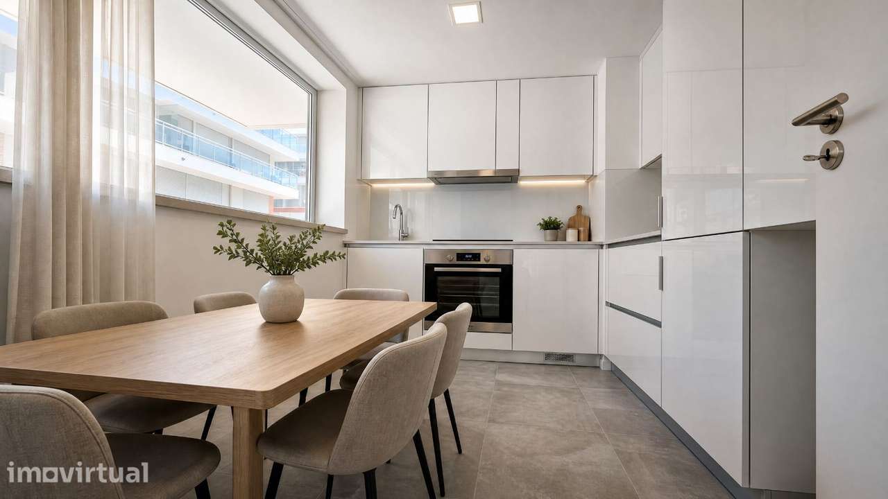 Apartamento T2 com parqueamento duplo. Perto da Praia - Grande imagem: 2/23