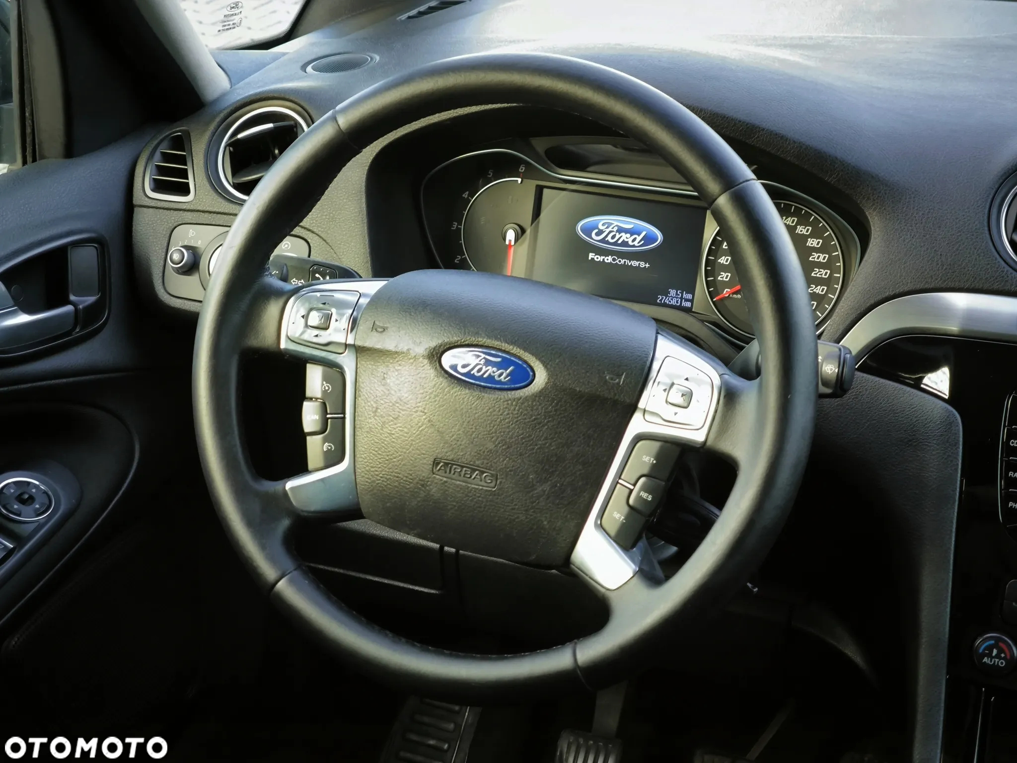 Ford Galaxy 2.0 TDCi Titanium - 11