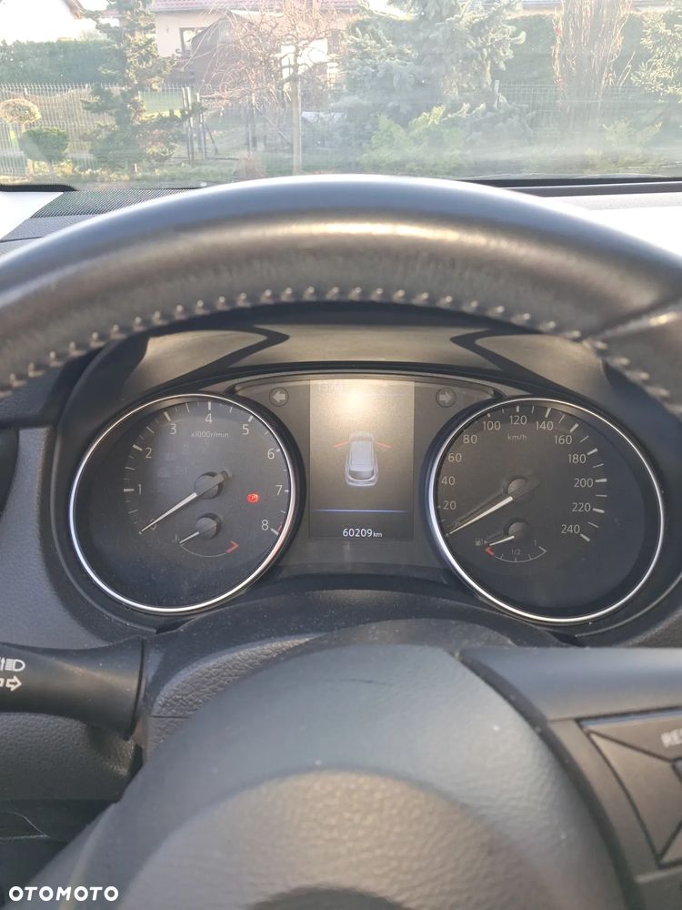 Nissan Qashqai 1.3 DIG-T N-WAY - 13