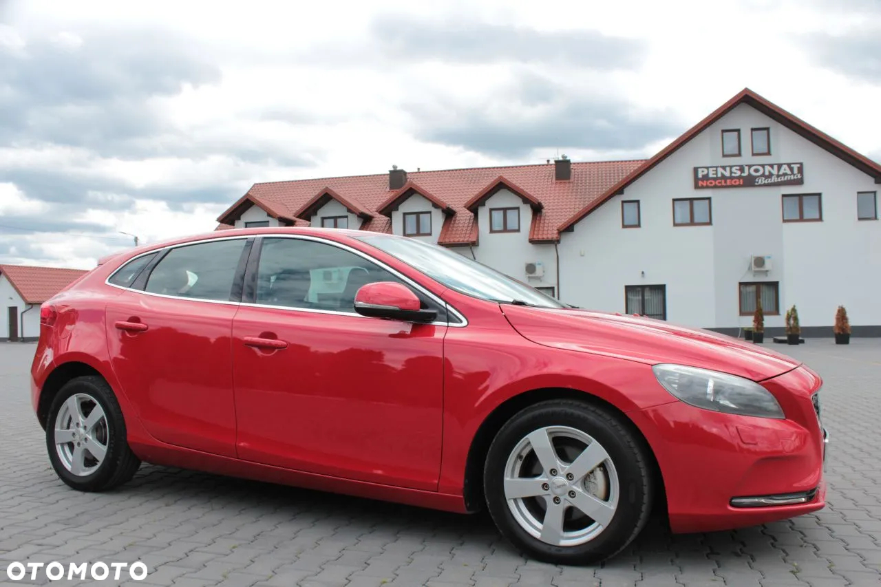 Volvo V40 D2 Momentum - 3