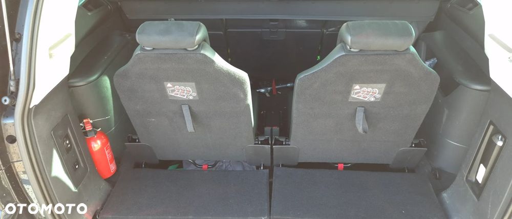 Citroën C4 Grand Picasso - 13