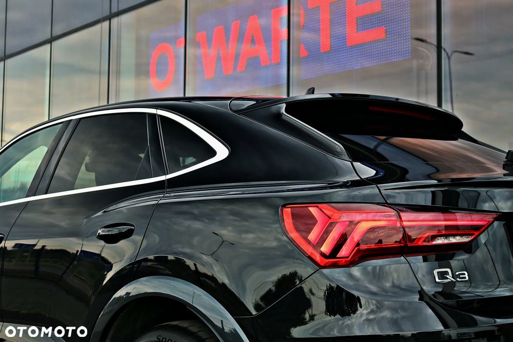 Audi Q3 Sportback - 12