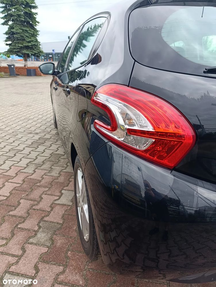 Peugeot 208 82 VTI Allure - 8