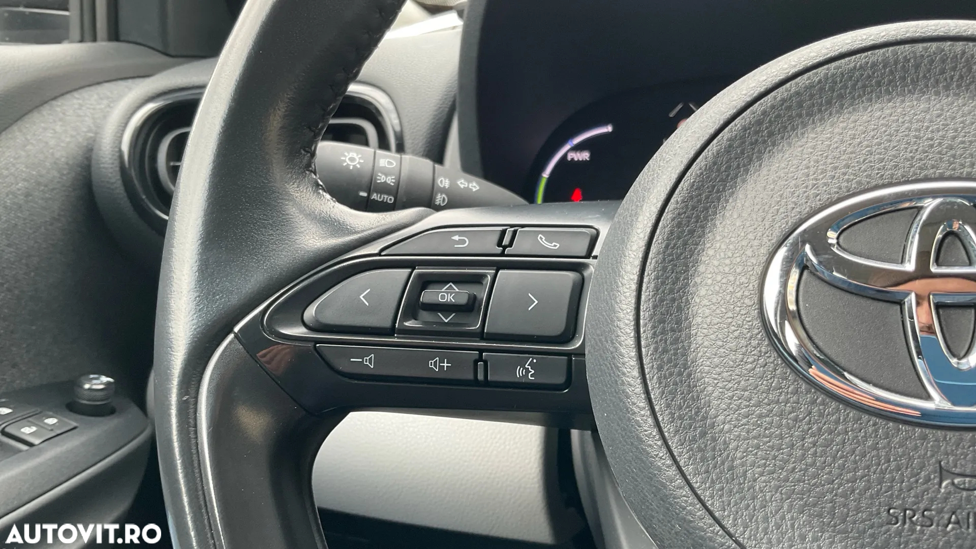 Toyota Yaris Cross Hybrid 116 1.5 VVT-i Business Edition - 31