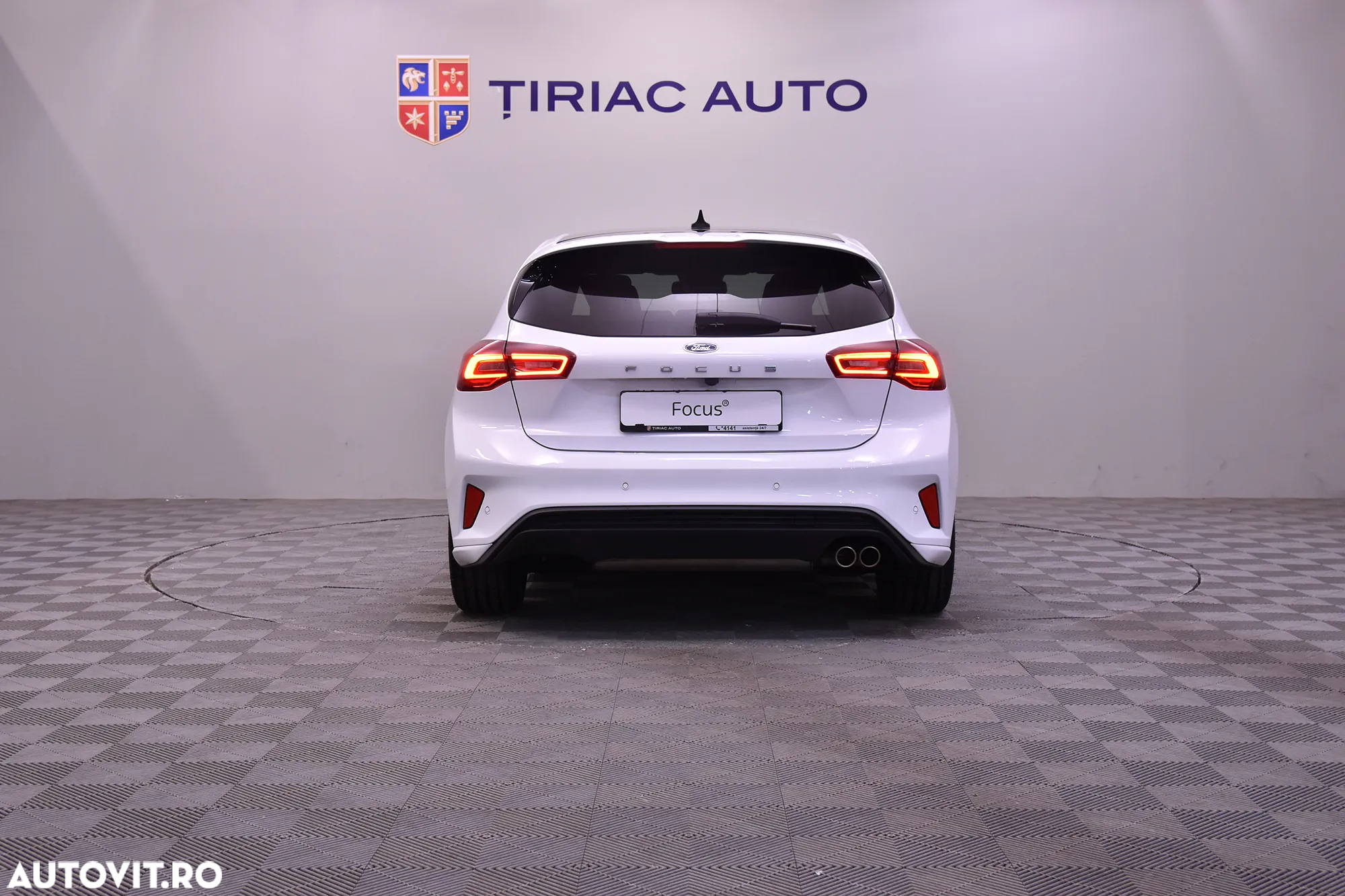 Ford Focus 1.0 EcoBoost MHEV ST-Line X - 4
