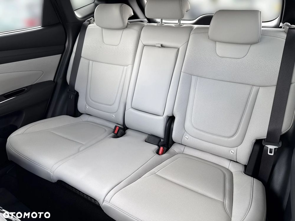 Hyundai Tucson 1.6 T-GDi HEV Platinum 2WD - 16