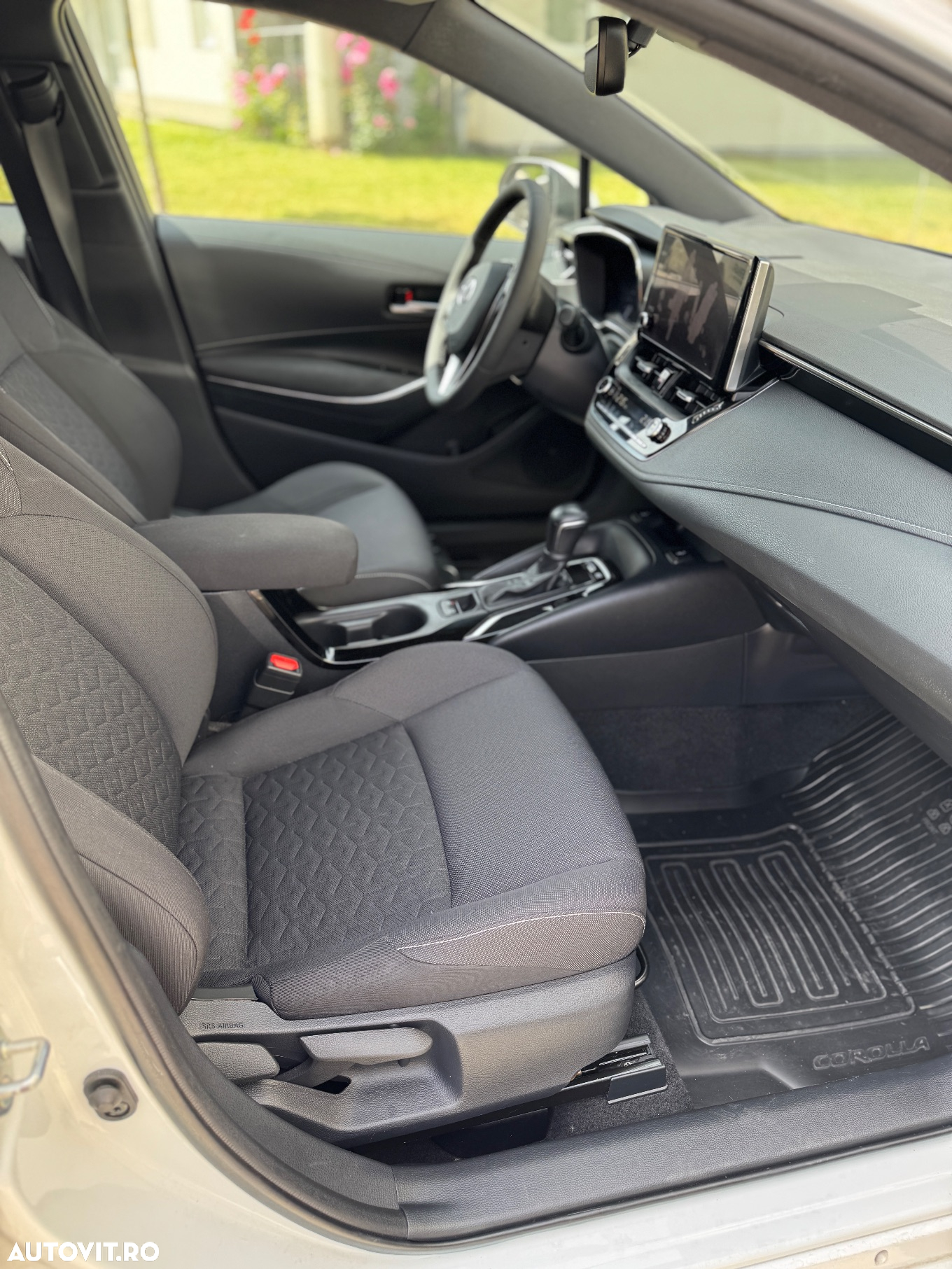 Toyota Corolla 1.8 HSD Business - 16