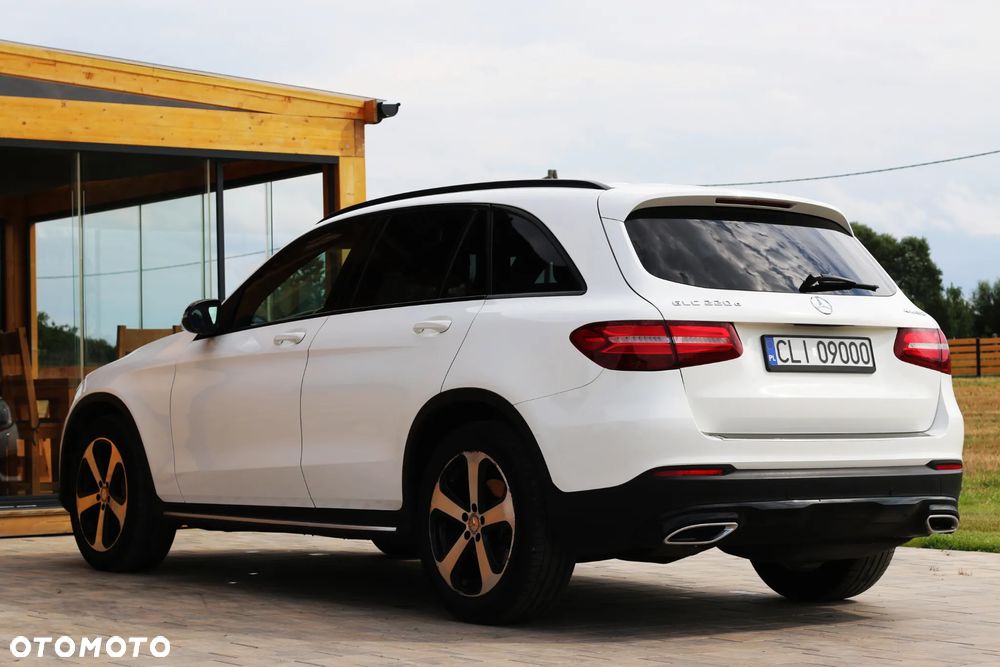 Mercedes-Benz GLC 220 d 4-Matic - 11