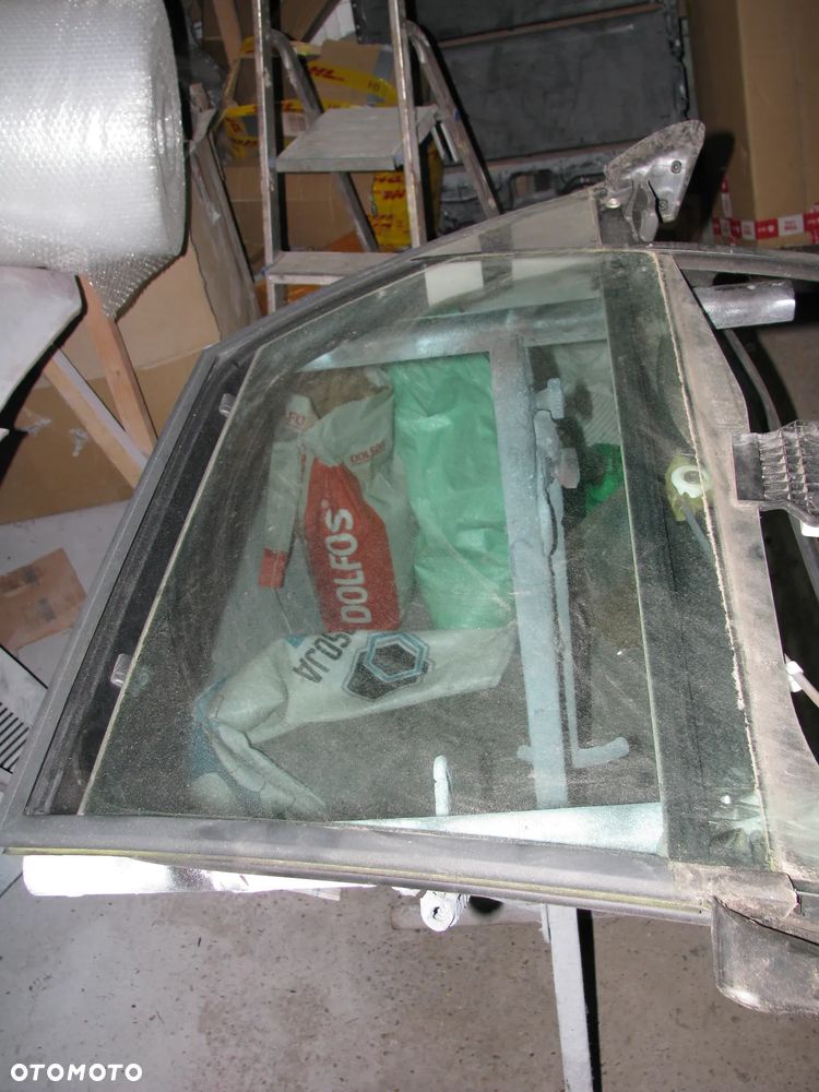 RAMKA SZYBA MECHANIZM SZYBY LEWY TYŁ AUDI A4 B7 KOMBI 8E0839461B - 2