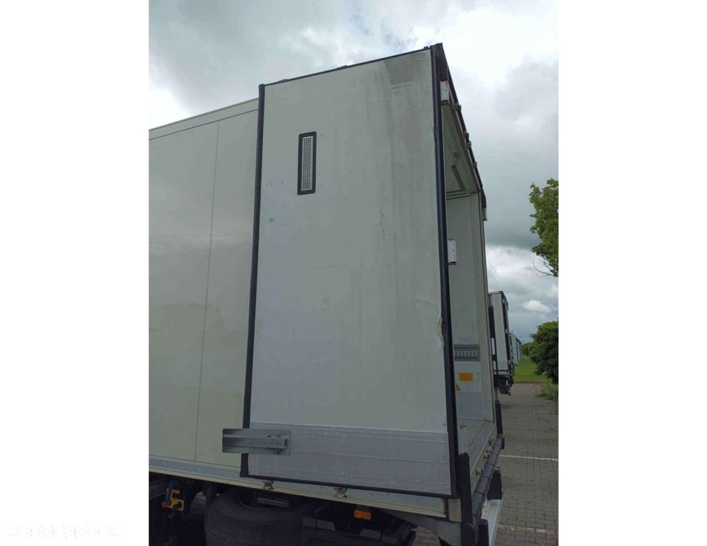 Schmitz Cargobull SKO FP 60 ThermoKing SLXi 300 - 6