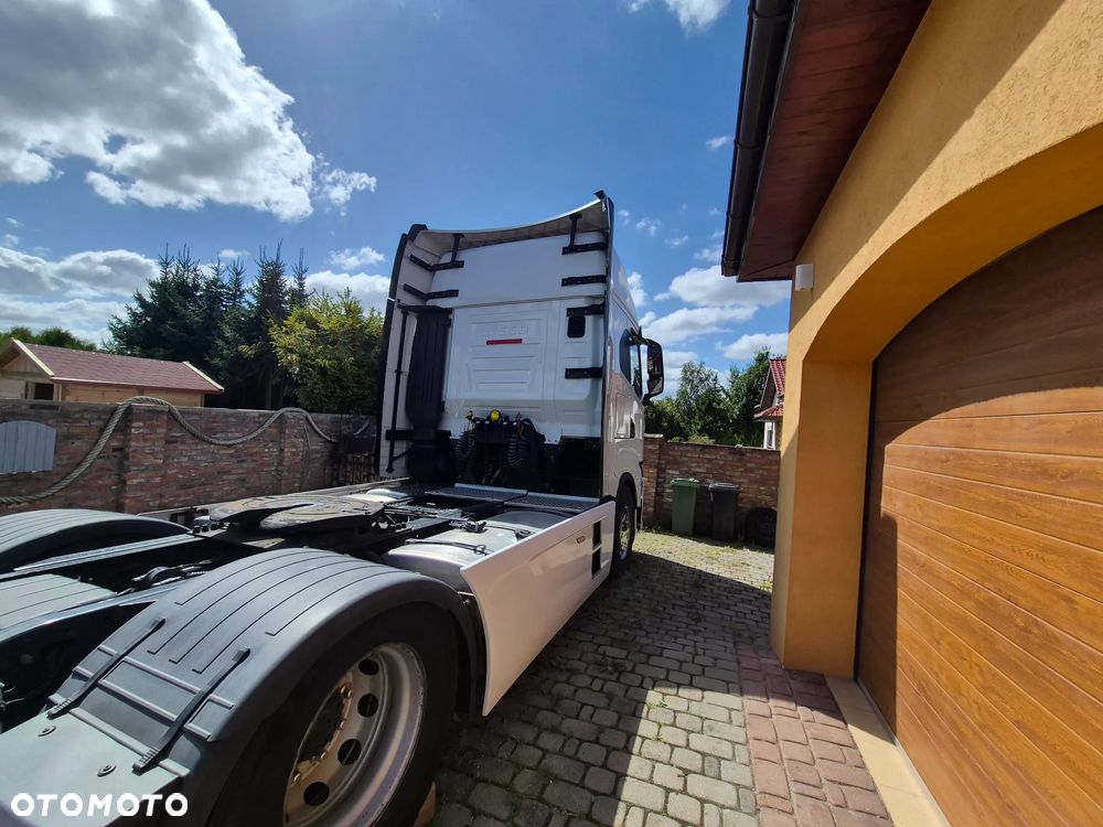 Iveco S-Way - 5
