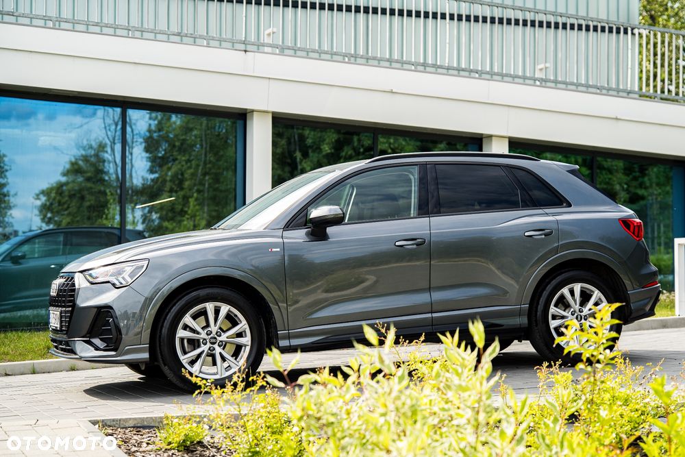 Audi Q3 40 TFSI Quattro S tronic - 4