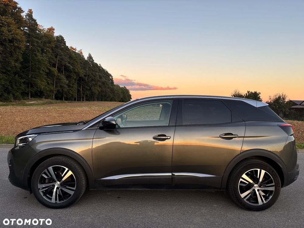 Peugeot 3008 PureTech 130 Stop & Start GPF Allure Pack - 11