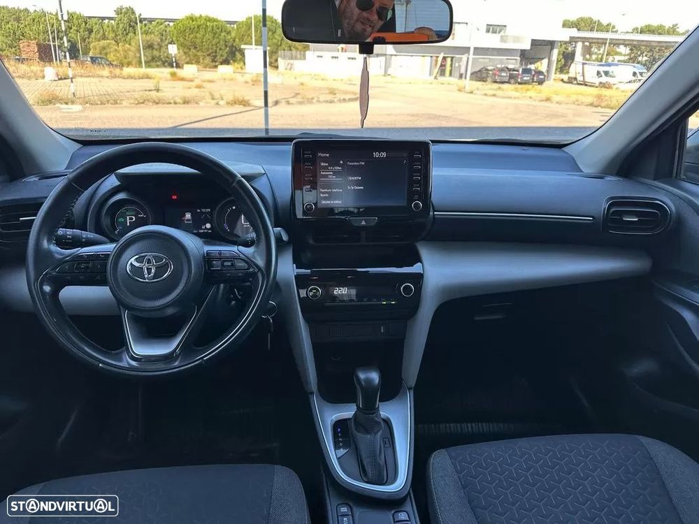 Toyota Yaris Cross 1.5 HDF Comfort Plus - 12