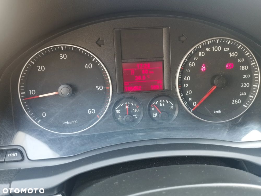 Volkswagen Golf - 15