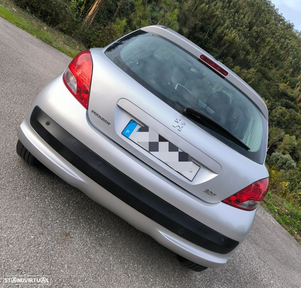 Peugeot 207 1.4 16V Urban - 4